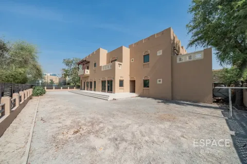 Vila u gradu Al Furjan, Dubai, UAE 6 spavaće sobe, 637 m2 Br. 737833 - Slika 18