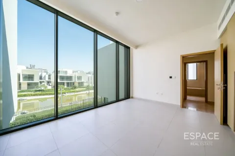 Vila u gradu Dubai Hills Estate, UAE 5 spavaće sobe, 921 m2 Br. 737829 - Slika 19
