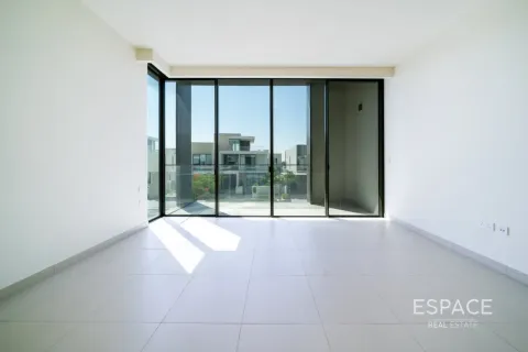 Vila u gradu Dubai Hills Estate, UAE 5 spavaće sobe, 921 m2 Br. 737829 - Slika 16