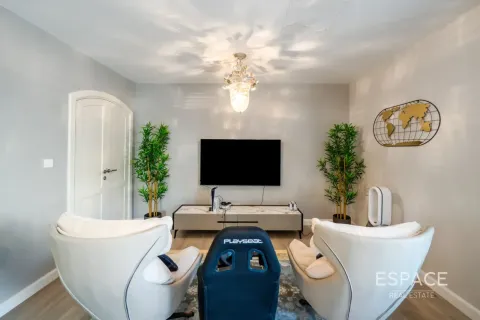 Vila u gradu Meadows, Dubai, UAE 5 spavaće sobe, 458 m2 Br. 737834 - Slika 13