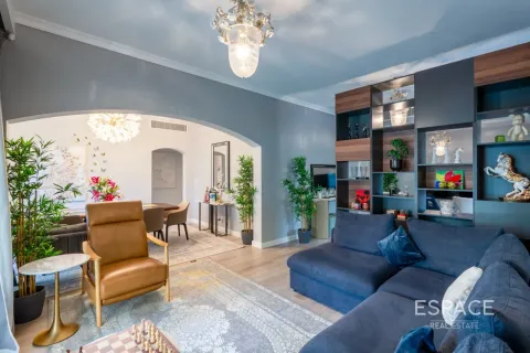 Vila u gradu Meadows, Dubai, UAE 5 spavaće sobe, 458 m2 Br. 737834 - Slika 3
