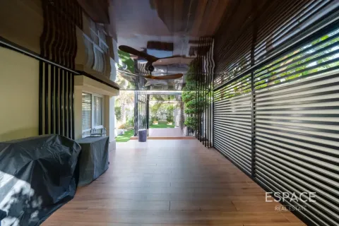 Vila u gradu Meadows, Dubai, UAE 5 spavaće sobe, 458 m2 Br. 737834 - Slika 19