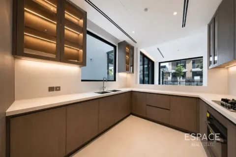Vila u gradu Tilal Al Ghaf, Dubai, UAE 5 spavaće sobe, 557 m2 Br. 737832 - Slika 3