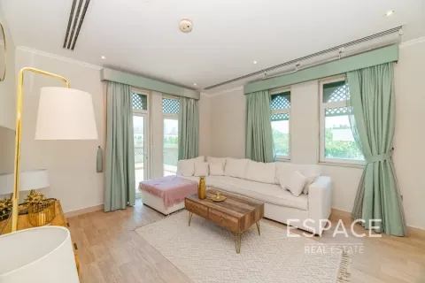 Villa para arrendamento em Jumeirah Park, Dubai, EAU 4 quartos, 403 m2 № 650301 - foto 12