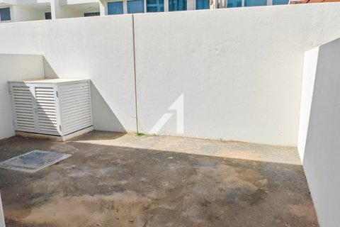 Vila di The Roots Akoya Oxygen, Dubai, UAE 3 bilik tidur, 152 meter persegi № 700367 - foto 23