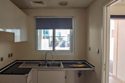 Vila di The Roots Akoya Oxygen, Dubai, UAE 3 bilik tidur, 152 meter persegi № 700367 - foto 10