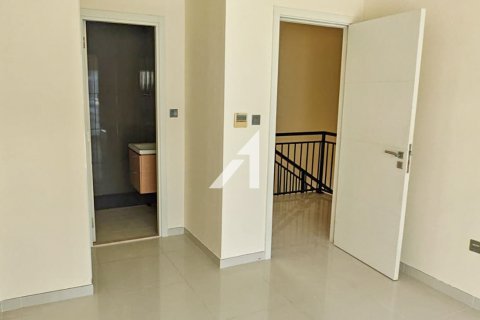 Vila di The Roots Akoya Oxygen, Dubai, UAE 3 bilik tidur, 152 meter persegi № 700367 - foto 11