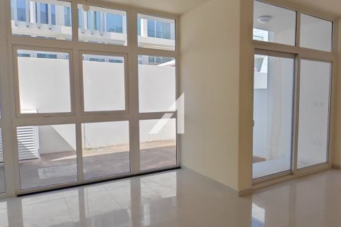 Vila di The Roots Akoya Oxygen, Dubai, UAE 3 bilik tidur, 152 meter persegi № 700367 - foto 24