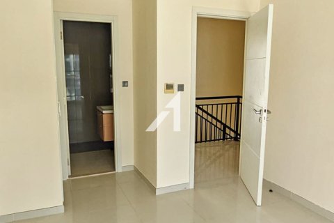 Vila di The Roots Akoya Oxygen, Dubai, UAE 3 bilik tidur, 152 meter persegi № 700367 - foto 6