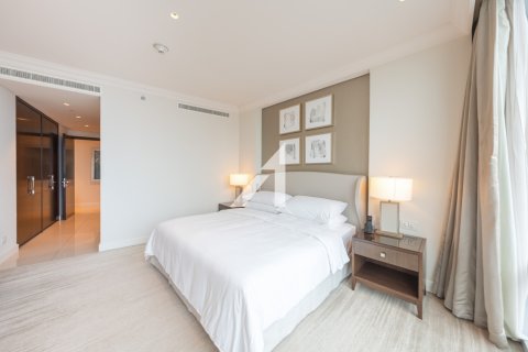 Apartment in Downtown Dubai (Downtown Burj Dubai), UAE 3 bedrooms, 208 sq.m. № 700366 - photo 8
