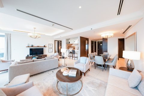 Apartment in Downtown Dubai (Downtown Burj Dubai), UAE 3 bedrooms, 208 sq.m. № 700366 - photo 4
