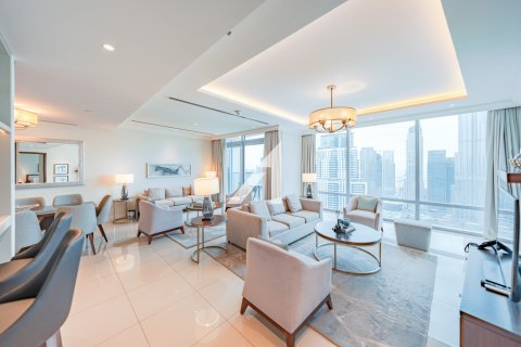 Apartment in Downtown Dubai (Downtown Burj Dubai), UAE 3 bedrooms, 208 sq.m. № 700366 - photo 3