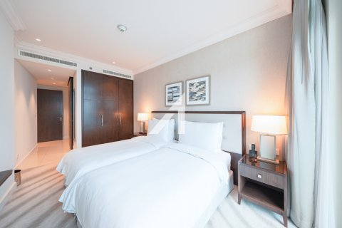 Apartment in Downtown Dubai (Downtown Burj Dubai), UAE 3 bedrooms, 208 sq.m. № 700366 - photo 16
