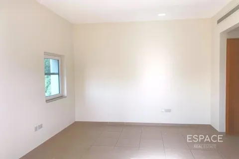 Vila u Al Furjan, Dubai, UAE 3 spavaćih soba, 301 m2 Br. 649565 - fotografija 9