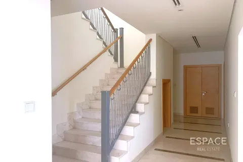 Vila u Al Furjan, Dubai, UAE 3 spavaćih soba, 301 m2 Br. 649565 - fotografija 7