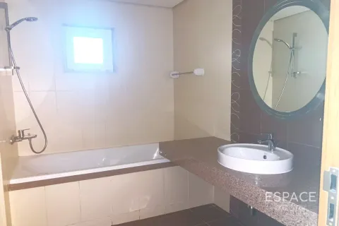 Vila u Al Furjan, Dubai, UAE 3 spavaćih soba, 301 m2 Br. 649565 - fotografija 12