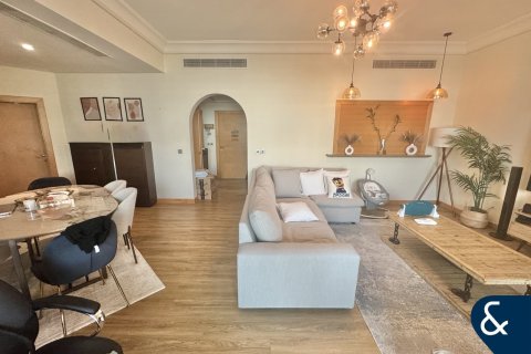 דירה למכירה ב Palm Jumeirah, Dubai, איחוד האמירויות  2 חדרי שינה, 147 מ"ר, מספר 667699 - תמונה 5