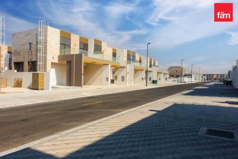 Villa zum Verkauf in Dubai, VAE 4 Schlafzimmer, 288 m2 Nr. 769161 - Foto 13