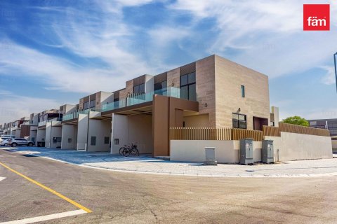 Villa à Dubai, EAU: 4 chambres, 288 m2 № 769161