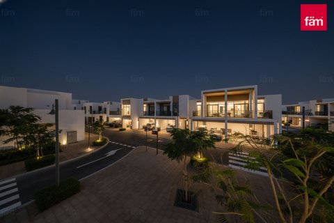 Maison de ville à vendre à Dubai, EAU 3 chambres, 120.3 m2 № 769162 - photo 4