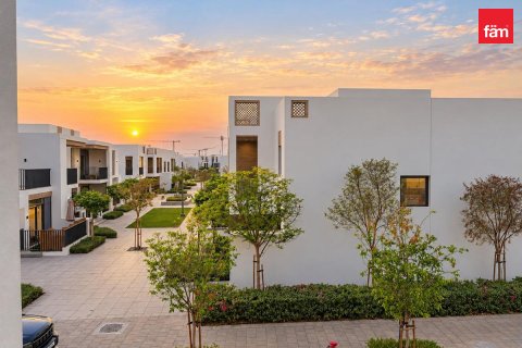Dubai, UAE의 임대용 타운하우스 침실 3개, 120.3제곱미터 번호 769163 - 사진 4
