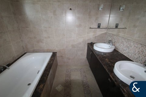 Villa till försäljning i Jumeirah Park, Dubai, UAE 3 sovrum, 285 kvm Nr. 666232 - fotografi 8