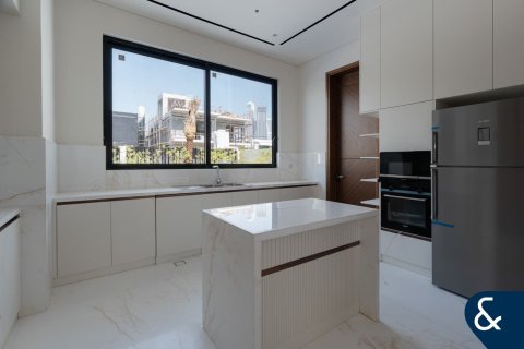 Vilë në Mohammed Bin Rashid City, Dubai, Emiratet e Bashkuara Arabe 6 dhoma gjumi, 746 m2. № 671160 - Foto 9