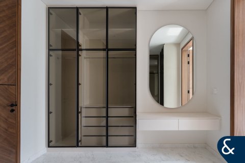 Vilë në Mohammed Bin Rashid City, Dubai, Emiratet e Bashkuara Arabe 6 dhoma gjumi, 746 m2. № 671160 - Foto 13