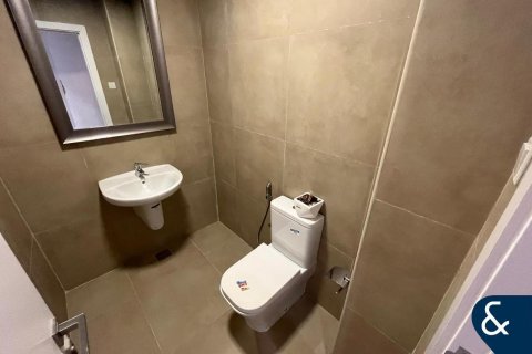 Lägenhet till försäljning i Dubai Marina, Dubai, UAE 3 sovrum, 229 kvm Nr. 671162 - fotografi 23