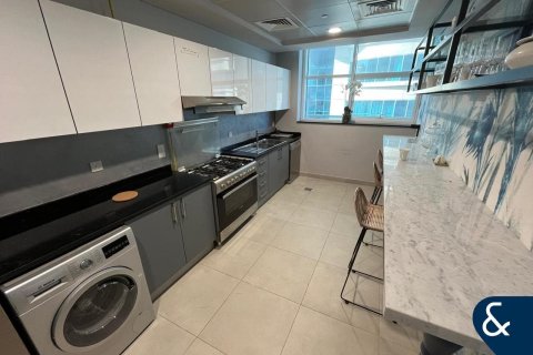 Lägenhet till försäljning i Dubai Marina, Dubai, UAE 3 sovrum, 229 kvm Nr. 671162 - fotografi 8