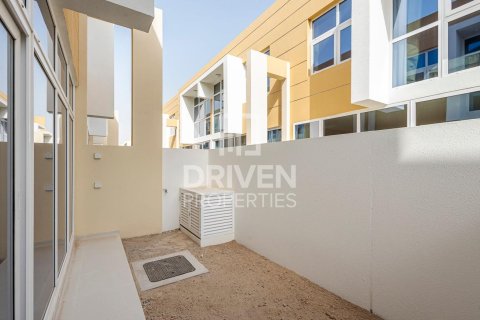 Rijtjeshuis te huur in DAMAC Hills (Akoya by DAMAC), Dubai, VAE 3 slaapkamers, 160 vr.m., nr 655245 - foto 12