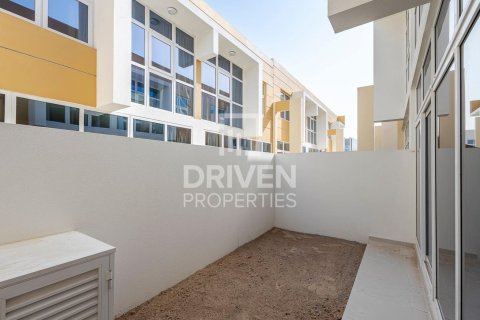 Rijtjeshuis te huur in DAMAC Hills (Akoya by DAMAC), Dubai, VAE 3 slaapkamers, 160 vr.m., nr 655245 - foto 6