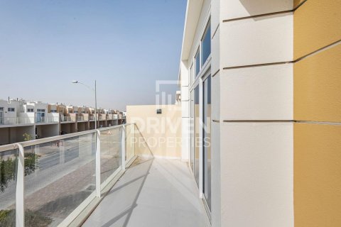 Rijtjeshuis te huur in DAMAC Hills (Akoya by DAMAC), Dubai, VAE 3 slaapkamers, 160 vr.m., nr 655245 - foto 10