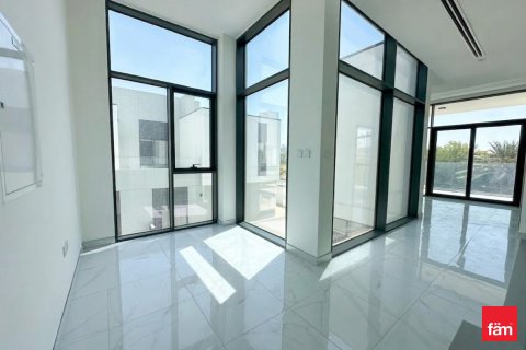 Al Furjan, Dubai, UAE의 임대용 빌라 침실 4개, 521.9제곱미터 번호 713250 - 사진 9