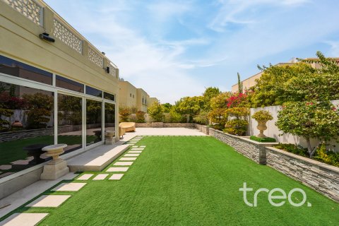 Villa Meadows, Dubaijā, AAE 4 istabas, 373.28 m2 Nr. 761307 - attēls 18