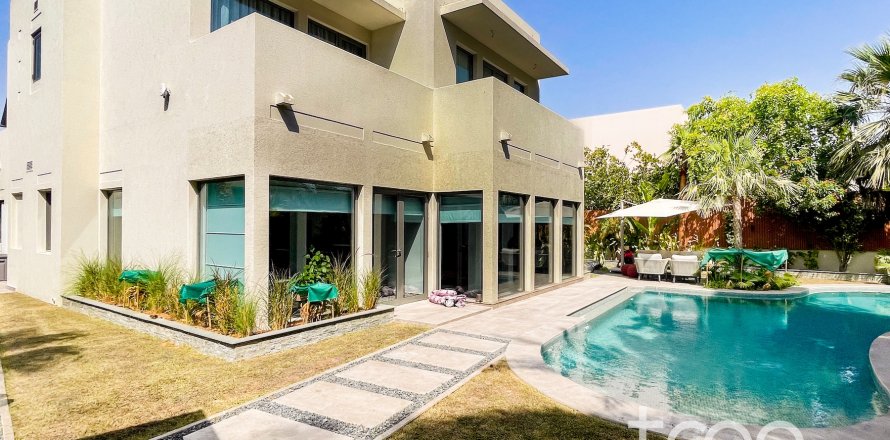 וילה ב Arabian Ranches, Dubai, איחוד האמירויות 3 חדרי שינה, 329.99 מ"ר מספר 761304