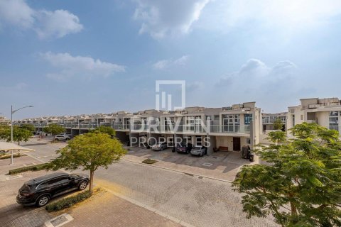 Villetta a schiera in affitto a DAMAC Hills (Akoya by DAMAC), Dubai, EAU 5 camere da letto, 228 mq. № 684082 - foto 20