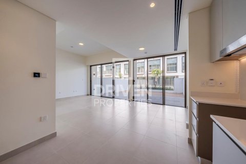 Villa in The Valley, Dubai, UAE 3 bedrooms, 174 sq.m. № 684083 - photo 5