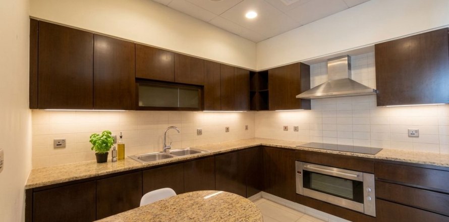 Apartamento em Palm Jumeirah, Dubai, EAU 3 quartos, 222.2 m2 № 735348