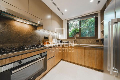Vilë në Tilal Al Ghaf, Dubai, Emiratet e Bashkuara Arabe 4 dhoma gjumi, 247.12 m2. № 746908 - Foto 11