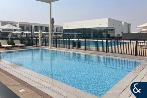 Villa til leie i Town Square, Dubai, Emiratene 3 soverom, 174 kvm Nr. 668612 - Foto 12