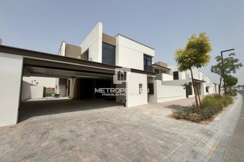 Villa te huur in Al Furjan, Dubai, VAE 4 slaapkamers, 398 vr.m., nr 664882 - foto 23