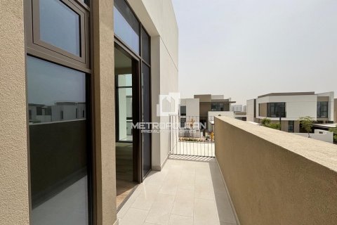 Villa te huur in Al Furjan, Dubai, VAE 4 slaapkamers, 398 vr.m., nr 664882 - foto 17