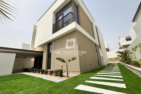 Villa te huur in Al Furjan, Dubai, VAE 4 slaapkamers, 398 vr.m., nr 664882 - foto 1