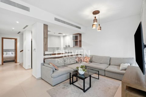 Városi lakóépület itt: Tilal Al Ghaf, Dubai, EAE, 4 hálószoba, 201.88 m², azonosító: 756122 - fénykép 3