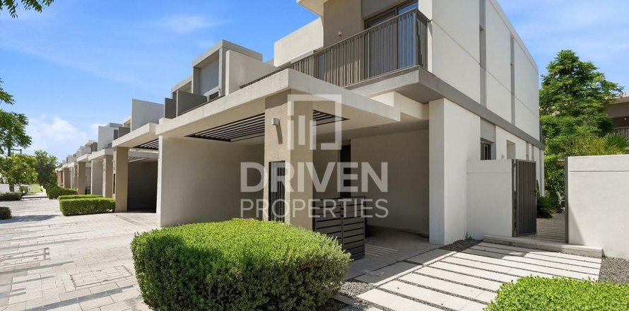 Városi lakóépület itt: Tilal Al Ghaf, Dubai, EAE, 4 hálószoba, 201.88 m², azonosító: 756122