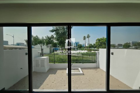 Villetta a schiera in vendita a Damac Lagoons, Dubai, EAU 3 camere da letto, 144 mq. № 665187 - foto 5