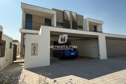Vila u Al Furjan, Dubai, UAE 4 spavaćih soba, 305 m2 Br. 665186 - fotografija 1