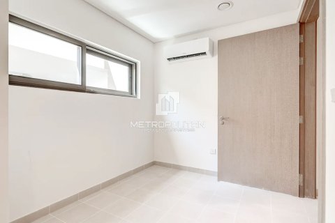 Vila u Al Furjan, Dubai, UAE 4 spavaćih soba, 305 m2 Br. 665186 - fotografija 11