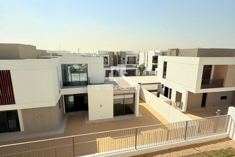 Vila u Al Furjan, Dubai, UAE 4 spavaćih soba, 305 m2 Br. 665186 - fotografija 14